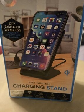 Kohl's Fast Wireless Charging Stand - Black